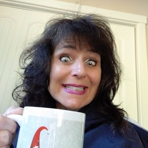 Meet your Posher, Renee